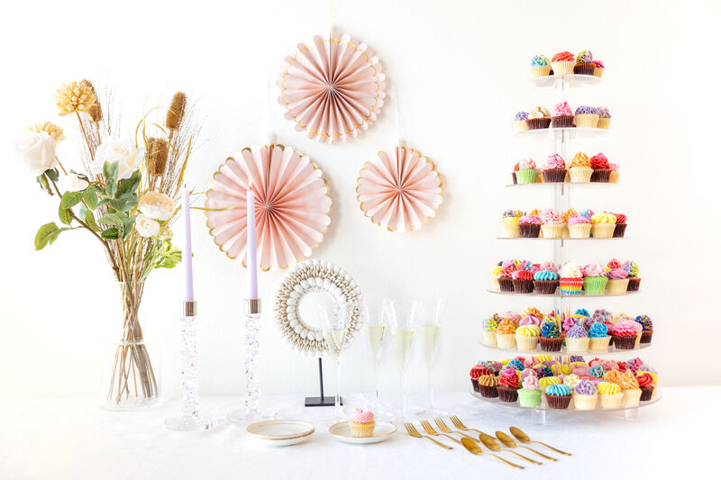 Färgglada cupcakes för barnkalas